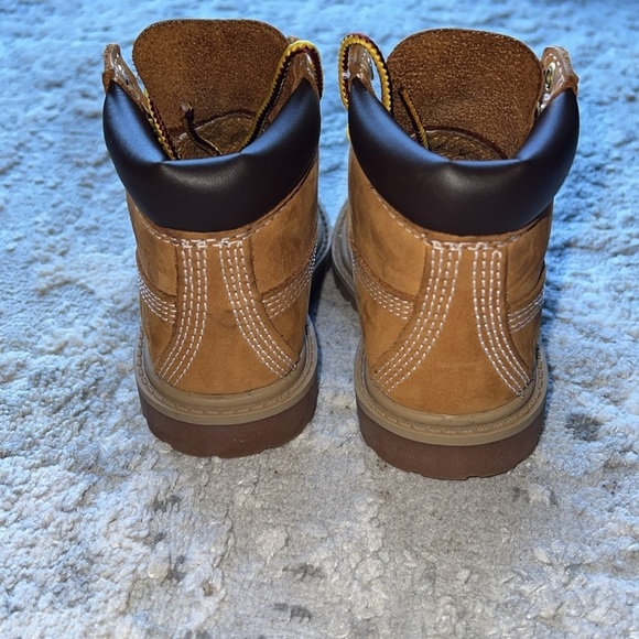 Timberland 6" Premium Waterproof Boots Size 5.5C Toddlers - Picture 3 of 5